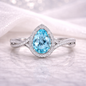 Gleaming_blue_topaz_and_diamond_ring